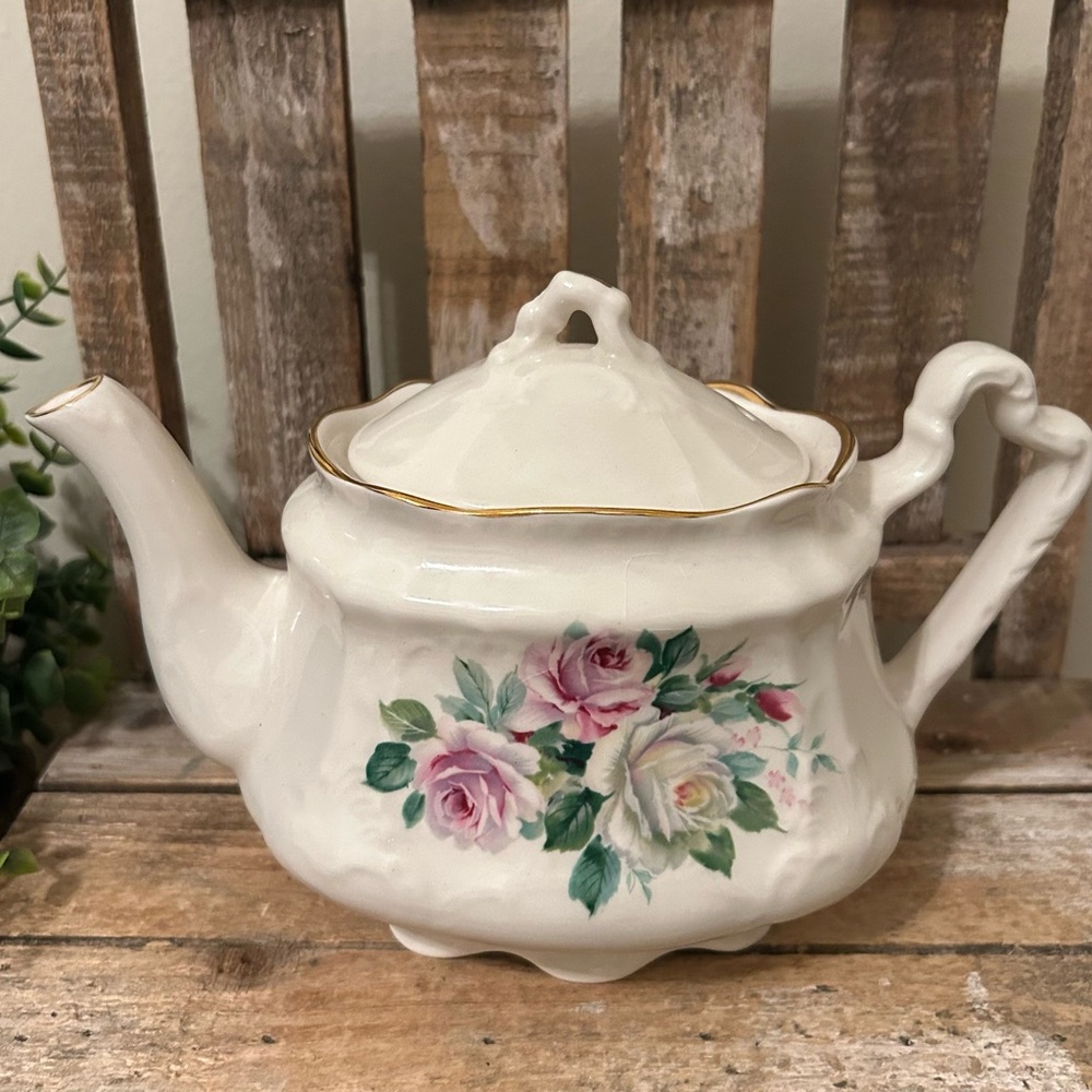 Vintage Arthur Wood Teapot 6177 A Pink White Flowers Roses Green Leaves